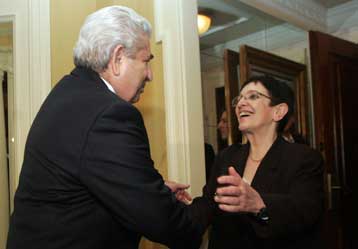 Στήριξη στις προσπάθειες Χριστόφια εξέφρασαν τα κόμματα της ελάσσονος αντιπολίτευσης