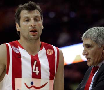 Ο Ολυμπιακός θέλει τη νίκη στη ρεβανς του Κυπέλλου με τον Αρη στη Θεσσαλονίκη