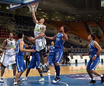 Ο ΠΑΟ πέρασε ξεκούραστα στον τελικό του Κυπέλλου μπάσκετ κερδίζοντας 99-63 τον Ηρακλή