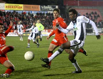 Ο ΠΑΟΚ στους «8» του Κυπέλλου με νίκη 2-0 στις Σέρρες και το μυαλό στο… Φάληρο