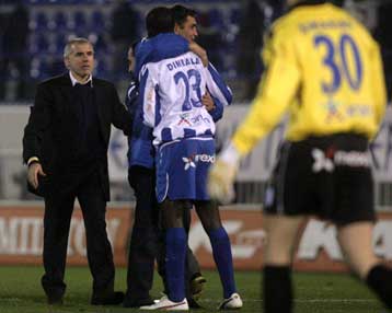 Πρόκριση ψυχολογίας για Αναστόπουλο, συνέχεια στη δουλειά ζήτησε ο Δώνης