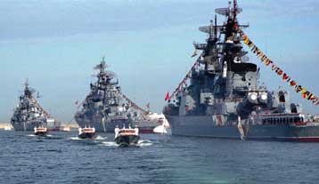 Το στόλο της στη Βαλτική ενισχύει η Ρωσία