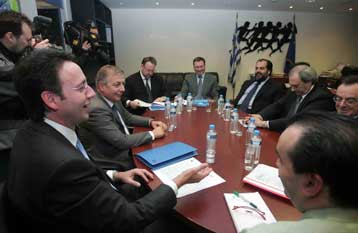 «Αλλάζουν κανονισμούς ή επεμβαίνει η πολιτεία» είπε ο Μπιτσαξής για τη βία στα γήπεδα