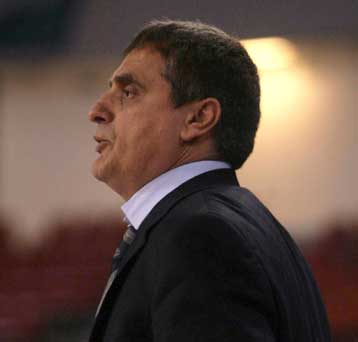 Χάλασε η μεταγραφή του Βαλέικα στην ΑΕΚ, υπογράφει ο Γκιζόγιαννης