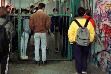 Αθωώθηκε η δασκάλα που δίδασκε σε παιδιά μεταναστών την μητρική τους γλώσσα