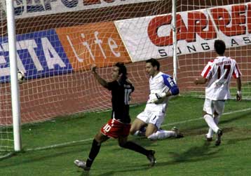 Κρίνεται η κορυφή της Β Εθνικής στο ντέρμπι Κέρκυρα – Ολυμπιακός Βόλου