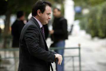 Κόβεται η αυτοτελής φορολόγηση σε 20 επαγγελματικούς κλάδους