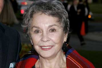 «Έφυγε» η διάσημη Βρετανίδα ηθοποιός Τζιν Σίμονς