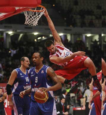 Ο Ολυμπιακός νίκησε με 90-70 τον Πανελλήνιο αλλά δεν… έπεισε εν όψει Κάχα Λαμποράλ