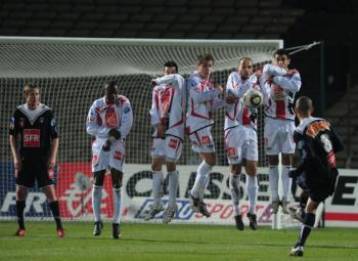 Με «πεντάρα» επί της Αζαξιό προκρίθηκε η Μπορντό στους «16»