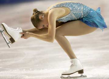 Κόστνερ στις γυναίκες και Ντομνίνα, Σαμπάλιν στον χορό στον πάγο «χρυσοί» στο Ταλίν