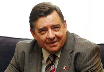 Συλλογή υπογραφών για δημοψήφισμα επί του μεταναστευτικού ξεκινά ο ΛΑΟΣ