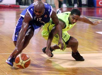 Πρεμιέρα για Αρη και Πανελλήνιο στους «16» του EuroCup