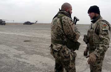 Προς αύξηση των δυνάμεων στο Αφγανιστάν κατά 500 στρατιώτες κινείται η Γερμανία