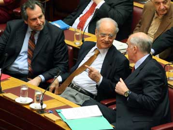 Το πόρισμα της ΕΥΠ για τις υποκλοπές ζητά η αρμόδια επιτροπή της Βουλής