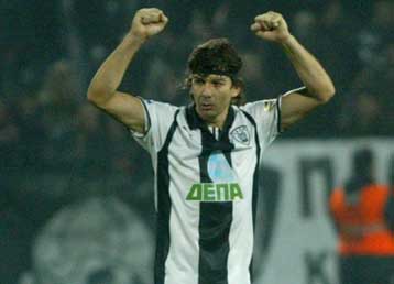 Ανανέωσε και ο Γκαρσία με τον ΠΑΟΚ ως το 2012