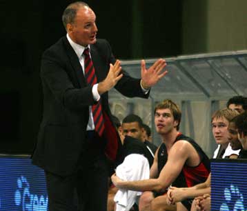 «Ο Ολυμπιακός δεν διαφέρει από την Μπαρτσελόνα» είπε ο πρόεδρος της Κάχα