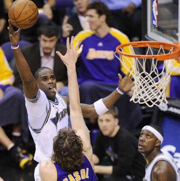 Στον πόντο η νίκη του Μάβερικς επί των Μπακς με 108-107