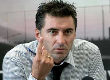 Η ώρα του Ζαγοράκη και τα… αγωνιστικά σχέδια του Σάντος