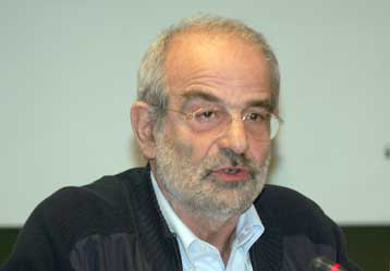 Νέα παρέμβαση Αλαβάνου για μια «δυναμική επανεμφάνιση της ριζοσπαστικής Αριστεράς»