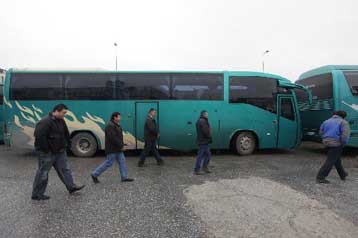 Διακόπηκαν τα δρομολόγια του ΚΤΕΛ Σερρών προς Αθήνα λόγω Τεμπών και μπλόκων