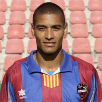 Τον Αφρικανό κεντρικό αμυντικό Γιάγκο Αλόνσο δοκιμάζει ο Αρης