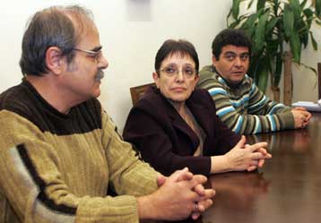 Στο πλευρό των συμβασιούχων της Ολυμπιακής συντάσσεται η Αλέκα Παπαρήγα