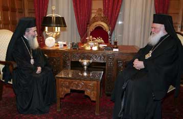 Με τον Πατριάρχη Ιεροσολύμων Θεόφιλο συναντήθηκε ο αρχιεπίσκοπος Ιερώνυμος