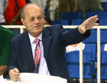 Διευκρίνηση Γιαννακόπουλου περί… στήριξης σε Κόκκαλη