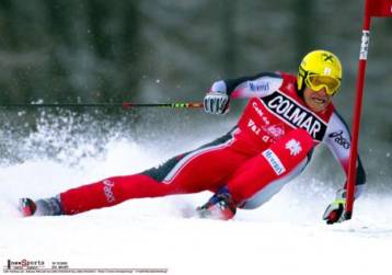 Πήρε το εισιτήριο για Βανκούβερ ο Τσιμικάλης