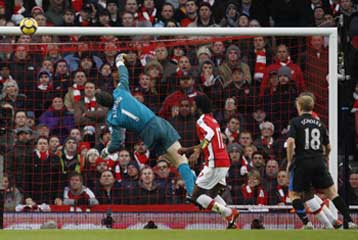 Πέταξε με… Emirates η Μάντσεστερ, Σίτι πέντε λεπτών