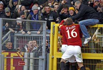 Η Ρόμα έπιασε στη δεύτερη θέση τη Μίλαν, δεν… σήκωσε κεφάλι η Γιουβέντους