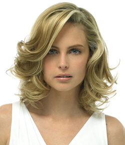 Οι ξανθιές είναι πιο διεκδικητικές και αποφασιστικές