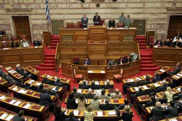 Προ ημερησίας διάταξης συζήτηση αρχηγών για τη διαφθορά τη Δευτέρα στη Βουλή