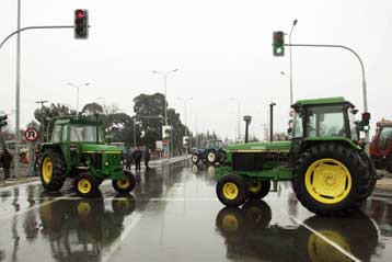 Νέες συνεδριάσεις στα μπλόκα για το μέλλον των κινητοποιήσεων