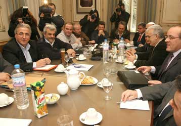 Νέα συνάντηση ΓΣΕΕ και εργοδοτών για τις αυξήσεις στον ιδιωτικό τομέα