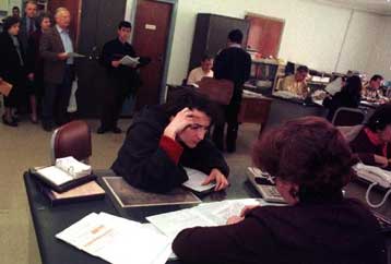 Αυστηροί στόχοι στις ΔΟΥ για αύξηση ετήσιων φορολογικών εσόδων κατά 10,6%