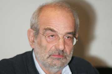 Μέτωπο για την «κατεδάφιση» του Προγράμματος Σταθερότητας προτείνει ο Αλ.Αλαβάνος