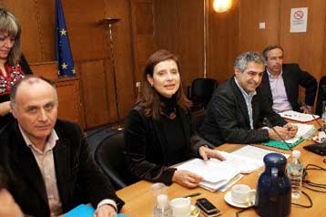 Ακαρπη και η τρίτη συνάντηση της Κ.Μπατζελή με τους αγρότες