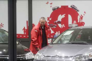 Συνεχίστηκε τον Ιανουάριο η ύφεση στην αγορά αυτοκινήτου