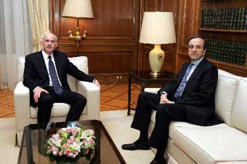 Εν αναμονή δηλώσεων Σαμαρά μετά τη συνάντηση με τον πρωθυπουργό