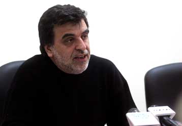 Αντιδρά η ΑΔΕΔΥ στο πάγωμα μισθών και καλεί στην απεργία της 10ης Φεβρουαρίου