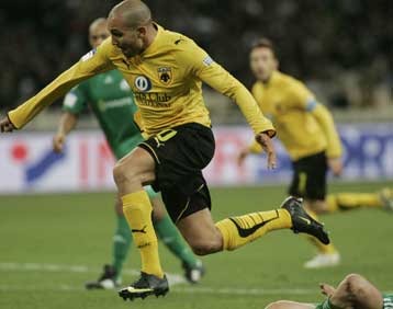 Να δει την ΑΕΚ στο Champions League θέλει ο Τζιμπούρ