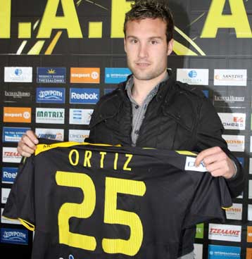 «Μπορούμε Champions League» είπε ο Ορτίθ στην παρουσίασή του από τον Αρη