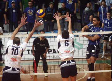 Η ΕΑΠ στους «8» του Cev Cup με νίκη επί του Ηρακλή στο «χρυσό» σετ