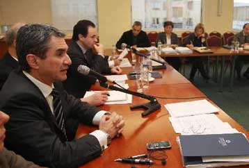 Σαρωτικές αλλαγές στις πρόωρες συντάξεις και την 25ετία στο Δημόσιο