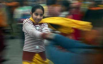 Έντονη ανησυχία στη Βομβάη από τις συχνές αυτοκτονίες μαθητών