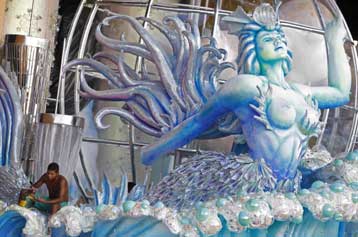 Στον φανταχτερό κόσμο του Καρναβαλιού μπαίνει η Βραζιλία