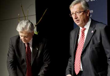 Στο επίκεντρο της Συνόδου Κορυφής οι κερδοσκοπικές επιθέσεις σε ευρώ και ομόλογα