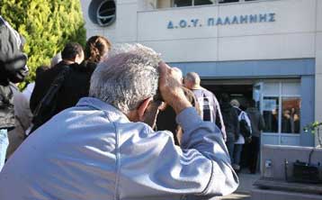 Ταμειακές μηχανές σε όλη την αγορά και αυστηρά τεκμήρια για τους ελεύθερους επαγγελματίες